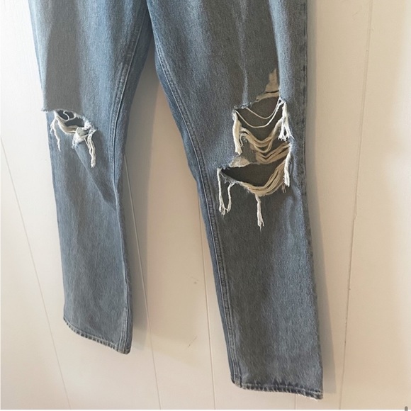 Agolde Lana Mid Rise Vintage Straight Jeans in Backdrop 27 - Picture 6 of 9